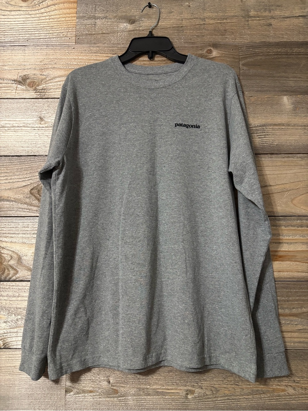 Patagonia men’s long sleeve shirt